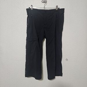 Merrell Upf 50 opti-wick capris size 6